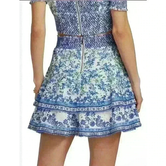 ALICE + OLIVIA Crawford Smocked Blue & White Ruffled Mini Skirt Size Large NWT - Picture 5 of 5